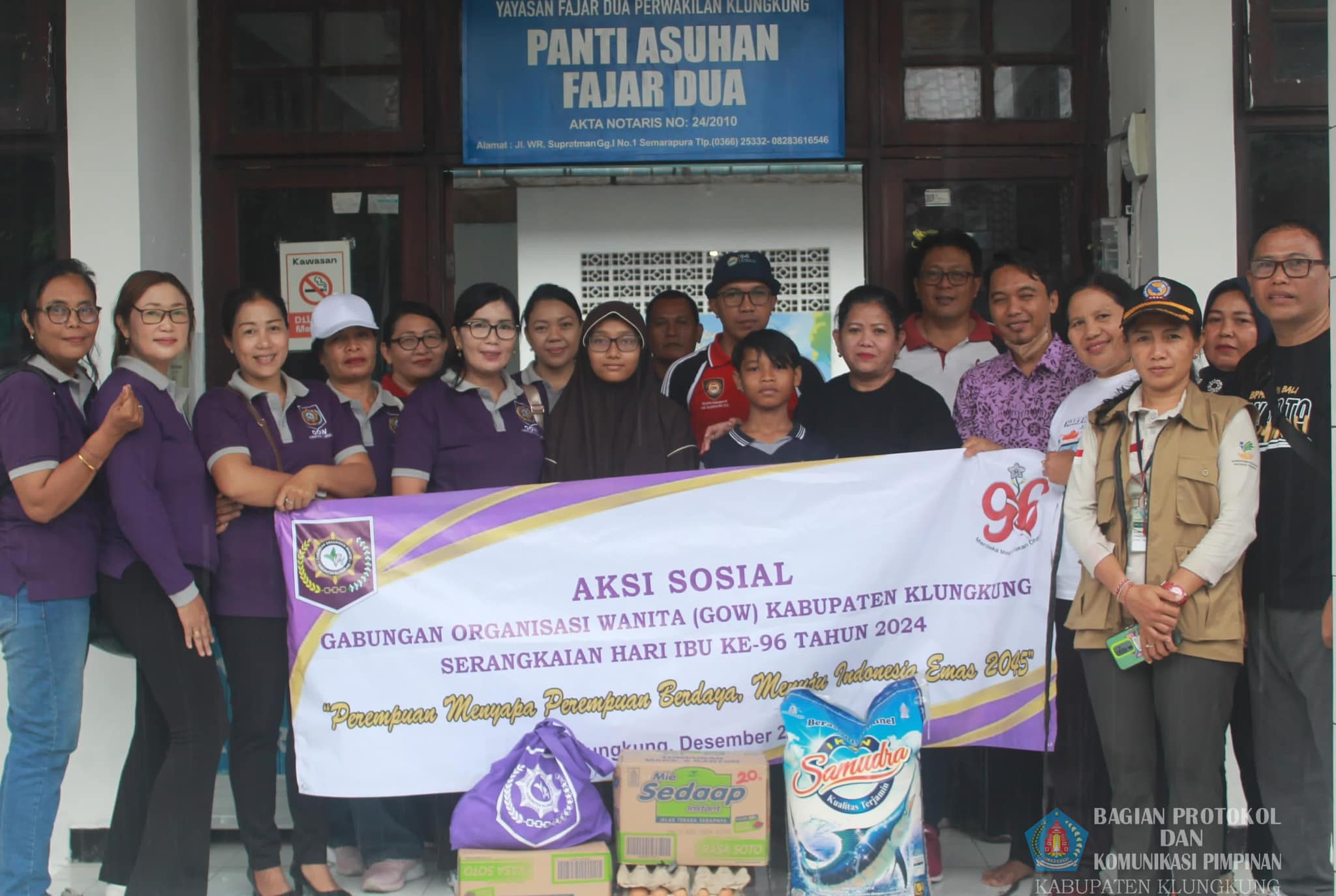 Peringati Hari Ibu, GOW Klungkung Bebagi Kepada Penghuni Panti Asuhan