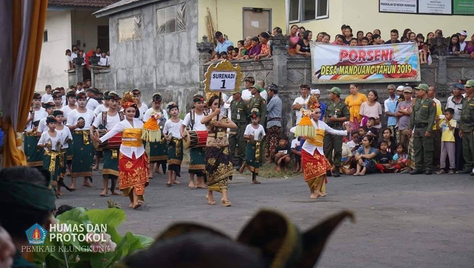 Bupati Suwirta Buka Lomba Baleganjur Porsenides Manduang