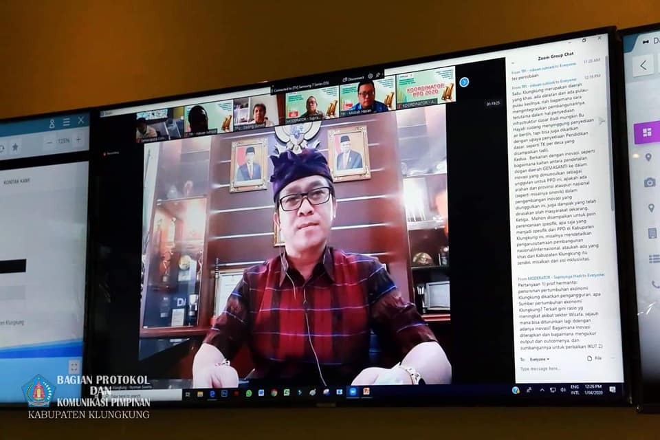Bupati Suwirta Presentasi Penilaian PPD Melalui Video Conference